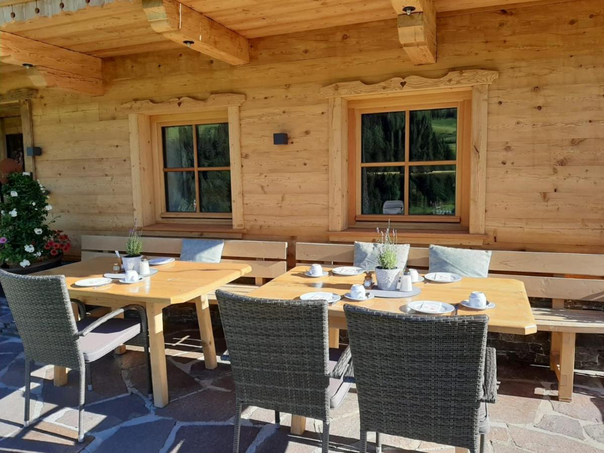 Bio-Bauernhof Hatzbauer Maria Alm am Steinernen Meer Buitenkant foto