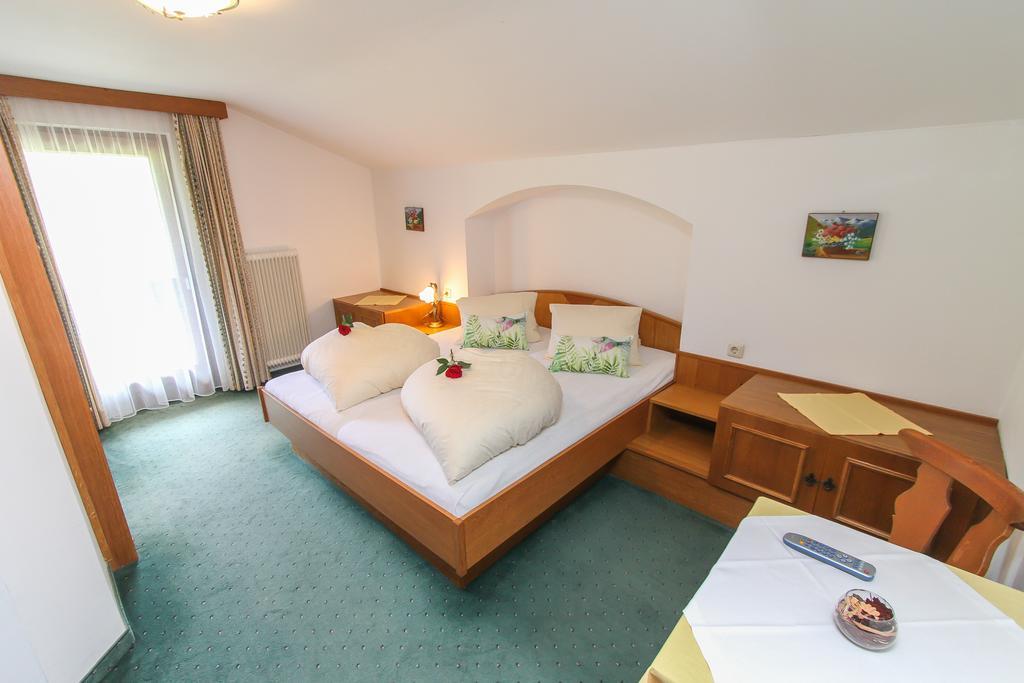 Bio-Bauernhof Hatzbauer Maria Alm am Steinernen Meer Buitenkant foto