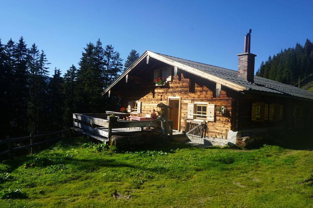 Bio-Bauernhof Hatzbauer Maria Alm am Steinernen Meer Buitenkant foto