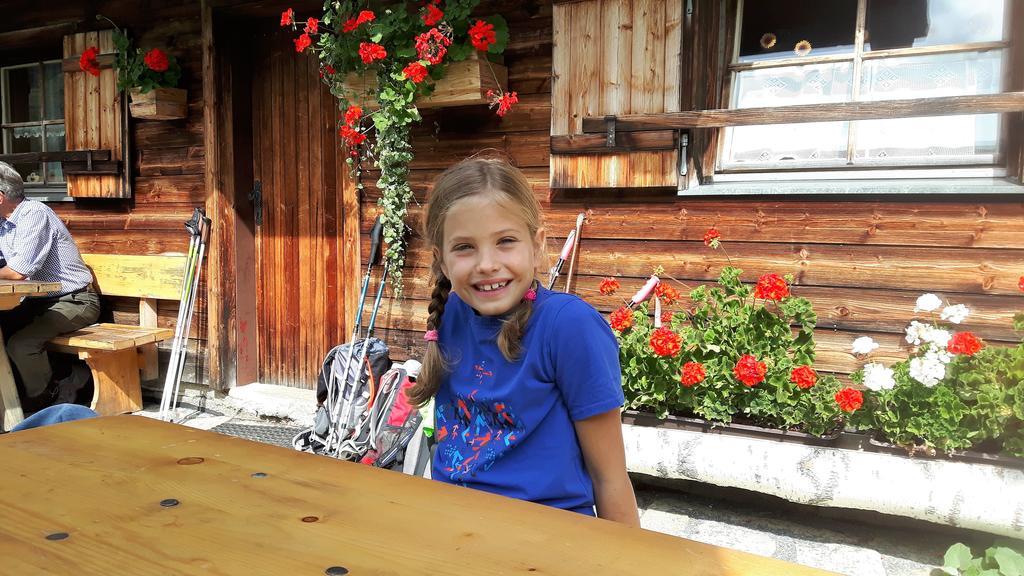 Bio-Bauernhof Hatzbauer Maria Alm am Steinernen Meer Buitenkant foto